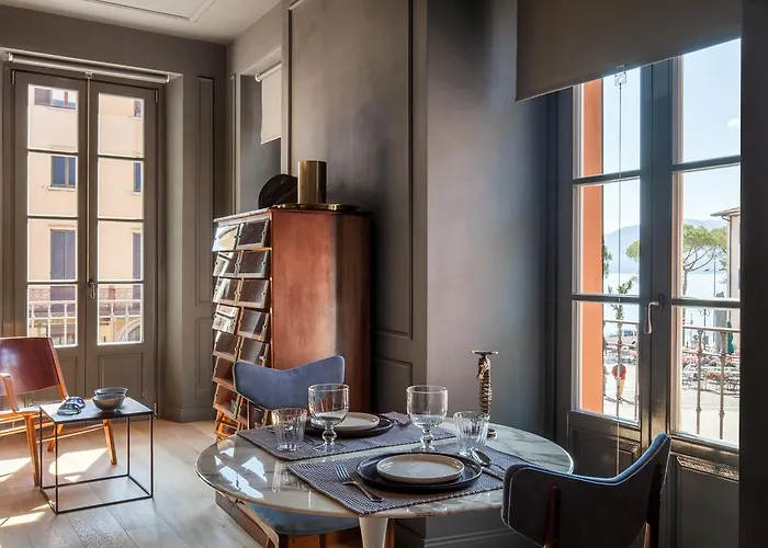 Suites Menaggio Apartamento *